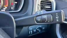 Volvo V40 T2 [122] R DESIGN Pro 5dr Geartronic Petrol Hatchback